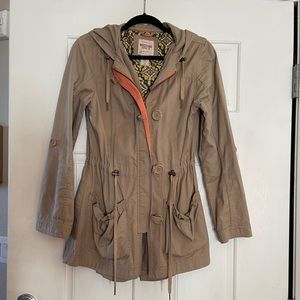 Women’s Beige Trench Coat